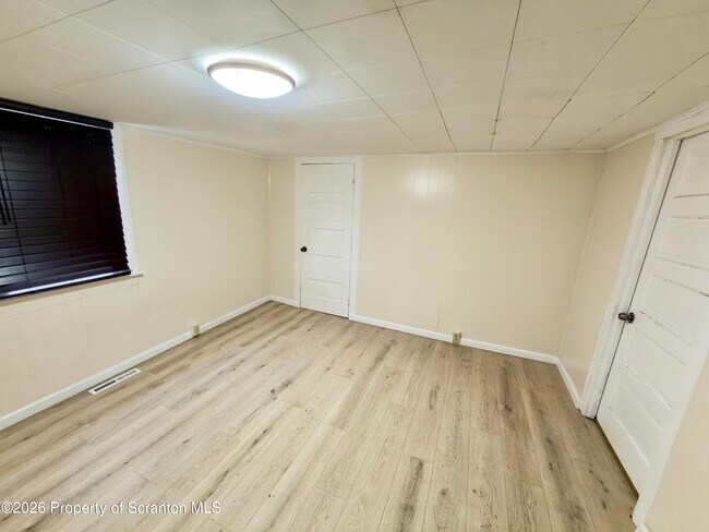 Foto del edificio - 221 Pittston Ave