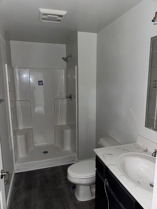 Foto del edificio - 302 S Poplar Ave