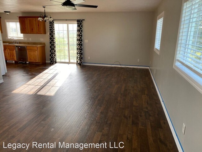Building Photo - 2 br, 1 bath House - 4557 E County Line Road