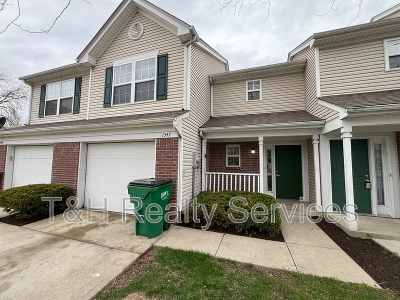 1547 Brookfield Cir, Franklin, IN 46131 Townhome Rentals in Franklin