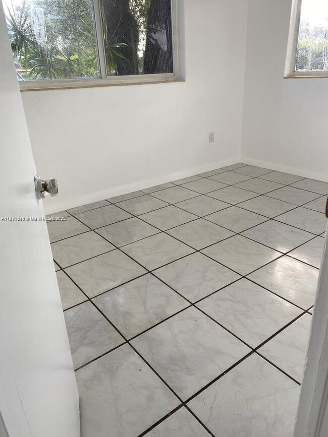 Foto del edificio - 2181 NW 91st St