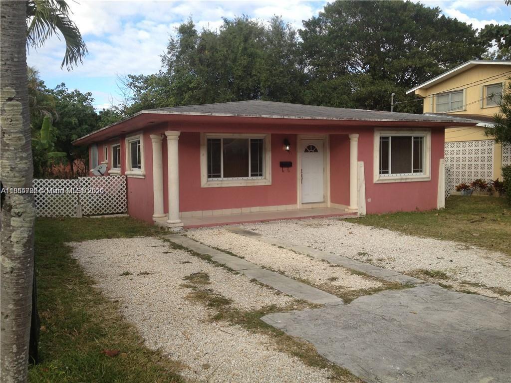 Foto principal - 3411 Charles Ave