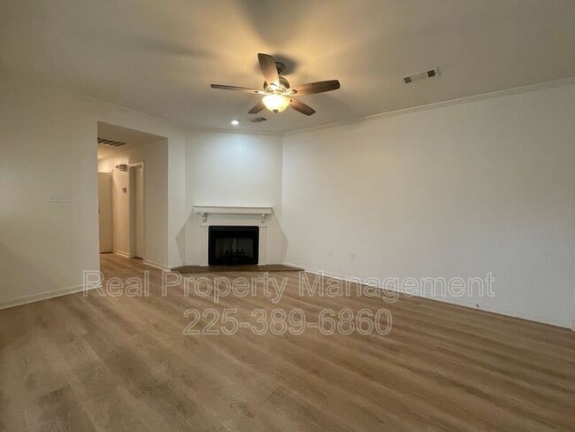 Building Photo - 5084 Cumberland Cove Dr