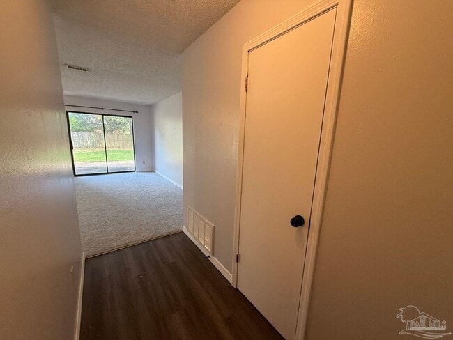 Building Photo - 3872 Mariners Dr