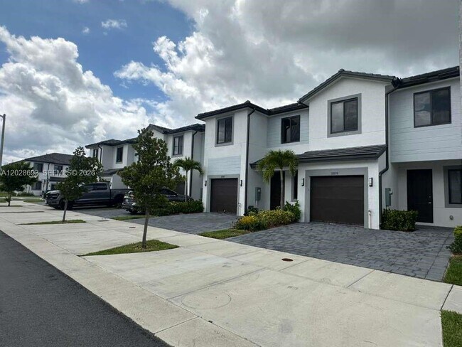 Foto del edificio - 1280 N Flagler Ave