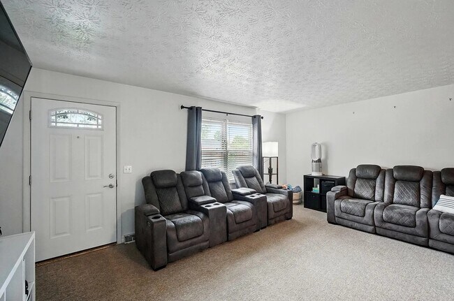 Foto del edificio - 263 N Ashbrook Cir