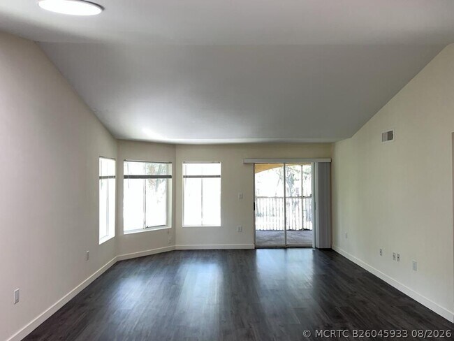 Foto del edificio - 2350 NW 33rd St