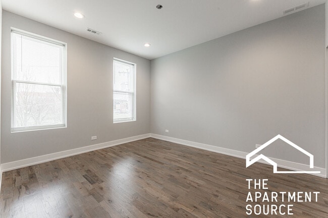 Foto del edificio - 926 W 32nd Pl