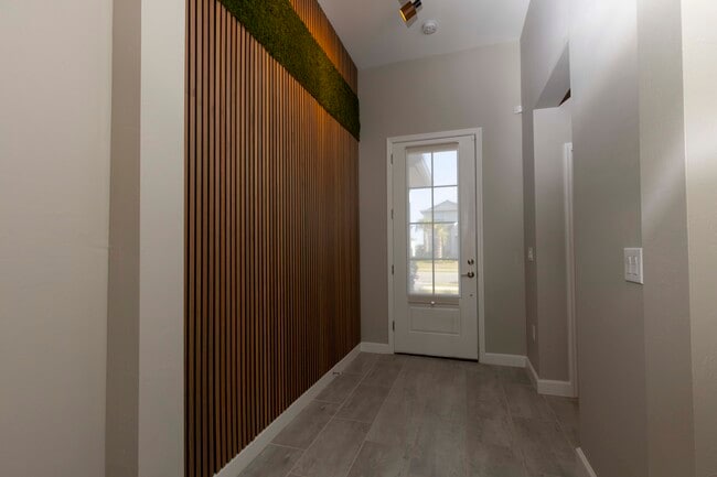 Foto del edificio - 13801 Pine Lodge Ln