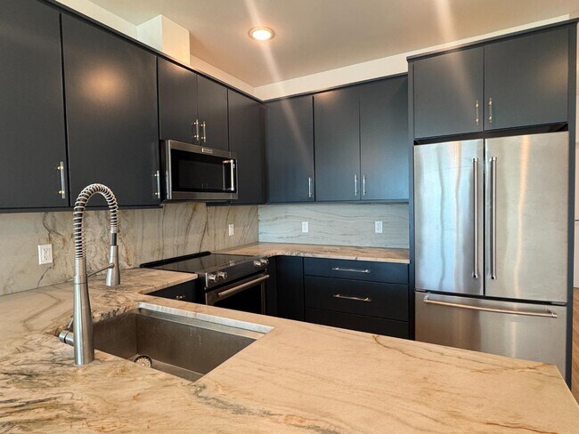 Foto del edificio - 120 N Lake Park Blvd