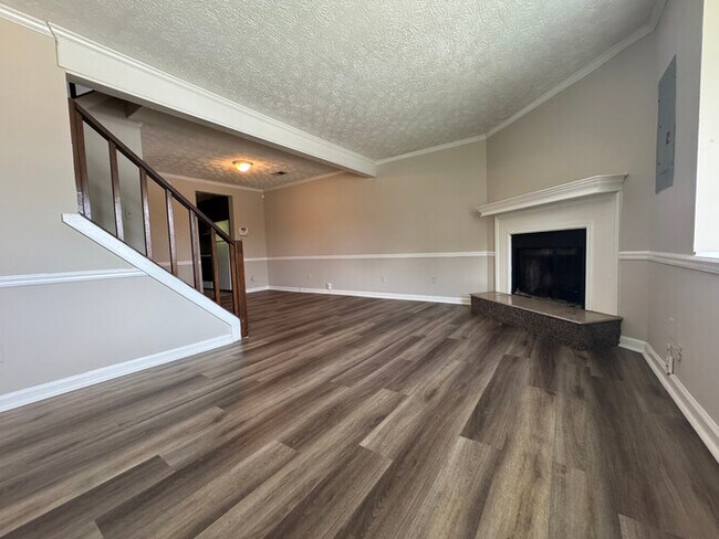 Foto del edificio - 8170 Canyon Forge Dr