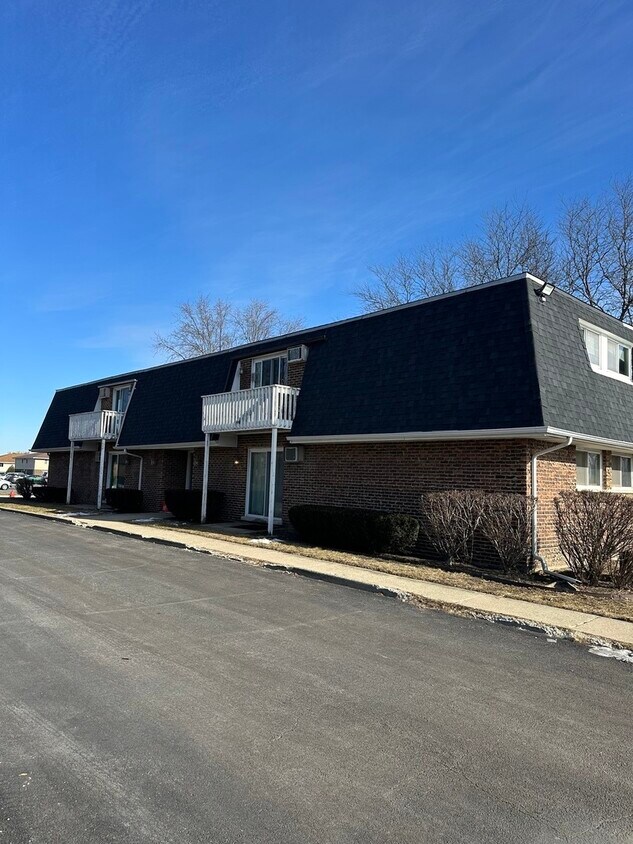 Foto principal - 1010 Shagbark Rd