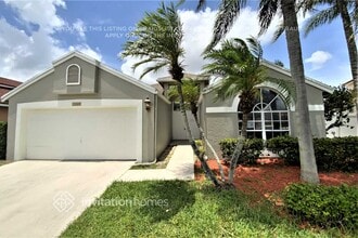 Building Photo - 1369 Fairfax Cir E