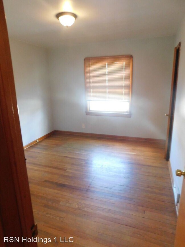 Building Photo - 3 br, 1 bath House - 4801 ROCKWOOD RD
