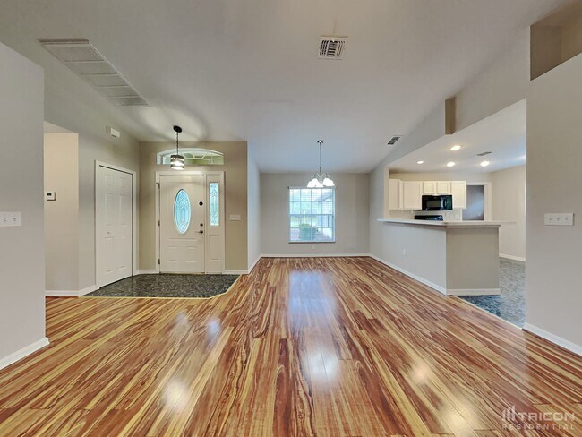 Building Photo - 6534 Covewood Dr
