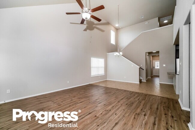 Building Photo - 323 Krieghoff Wy