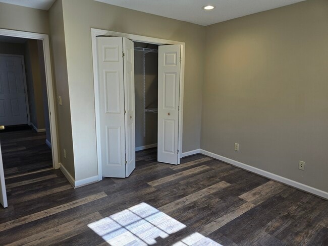 Foto del edificio - 2102 Kingsbury Rd