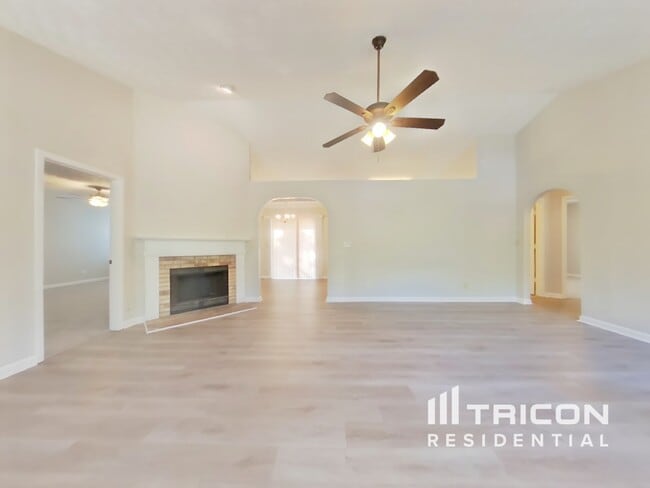 Building Photo - 2744 Country Creek Way NW