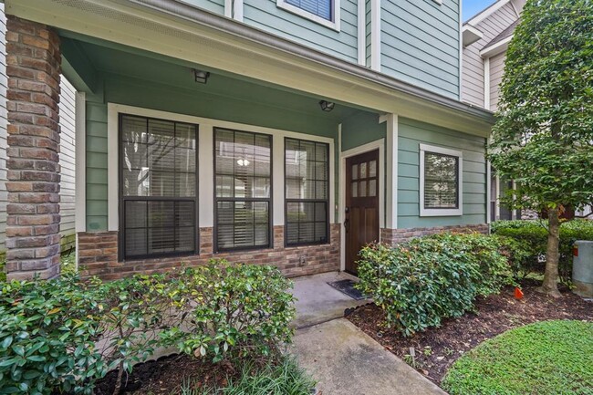 Foto del edificio - 1846 Woodbend Village Ct