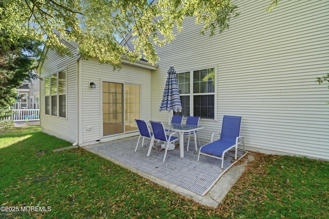 Building Photo - 225 Mirage Blvd