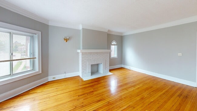 Building Photo - Bon Air Apartments