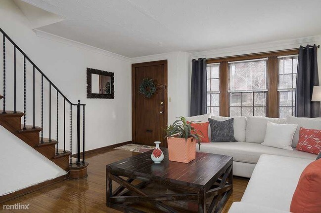 Foto del edificio - 200 Sanders Rd