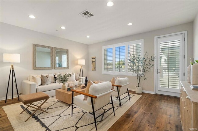 Building Photo - 12913 Mission Ave