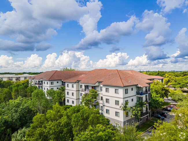 Foto del edificio - Riverside Villas at Coral Springs