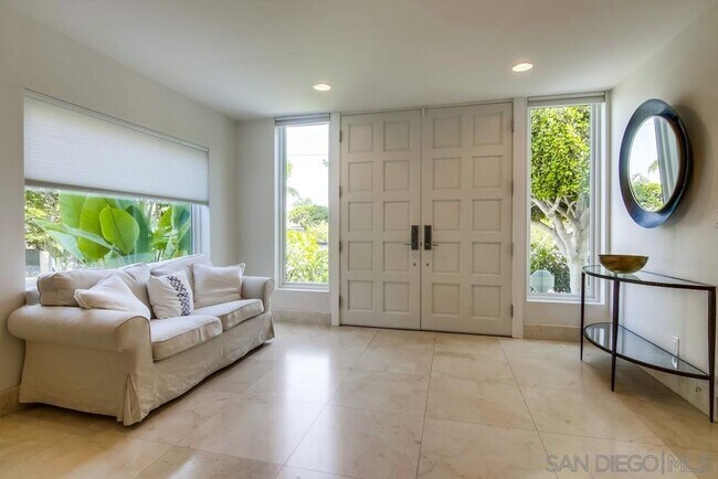 Foto del edificio - 657 Westbourne St
