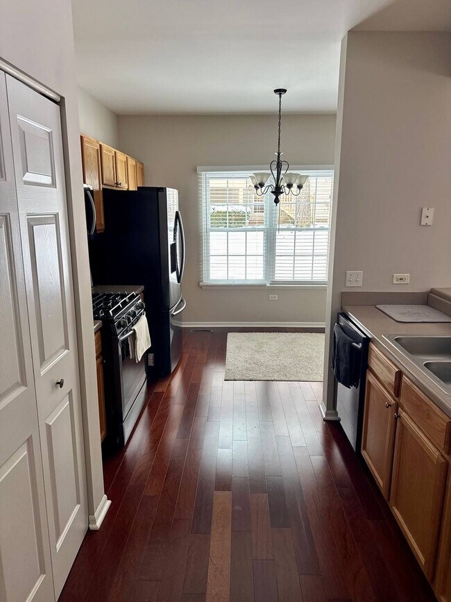 Foto del edificio - 5261 Pebble Ln