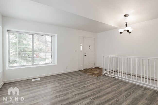 Foto del edificio - 3130 Green Acre Dr