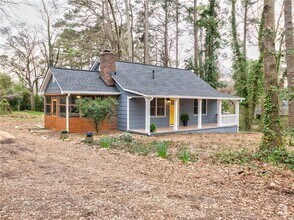 Building Photo - 4745 Hillside Dr