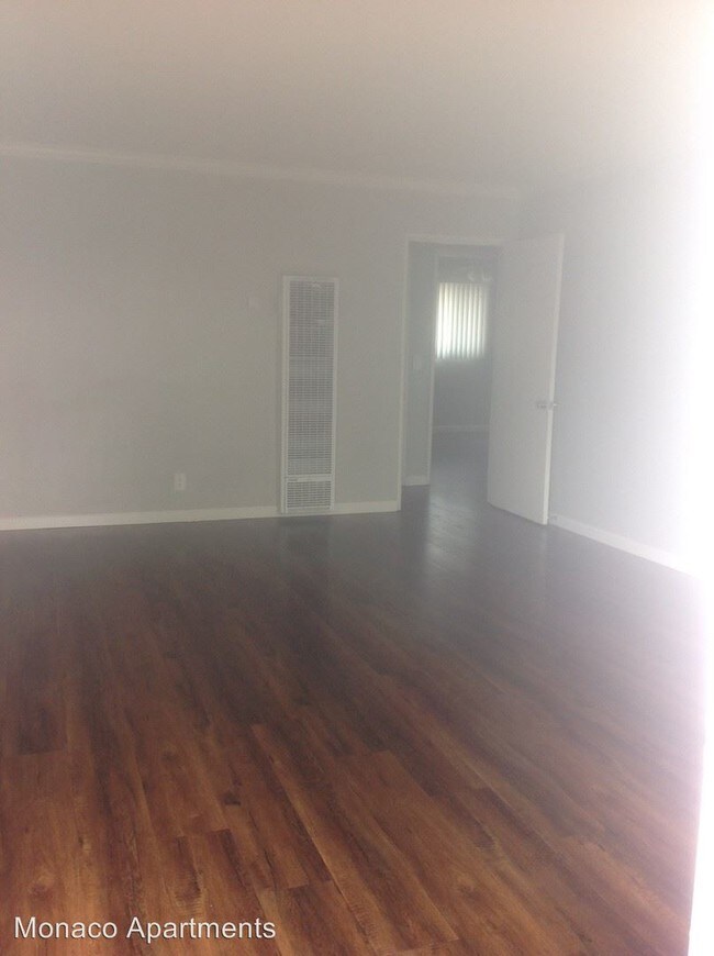 Building Photo - 1127 W Duarte Rd