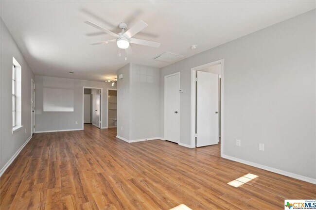 Foto del edificio - 1206-1208 Hillyer St