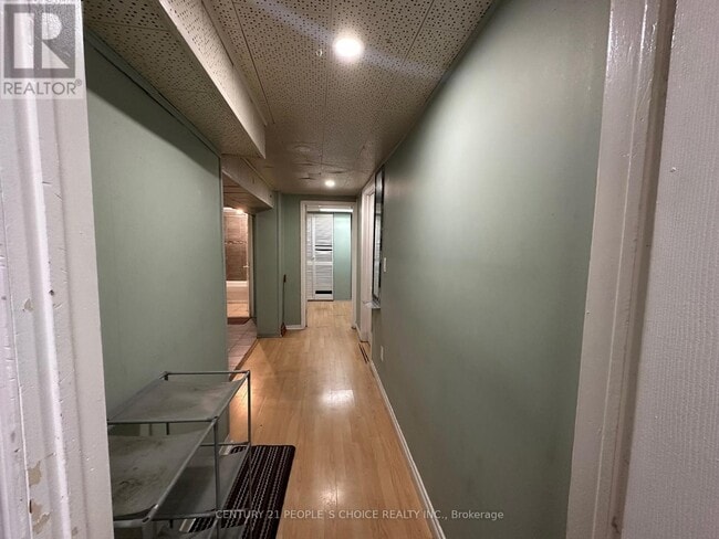 Building Photo - 142 Silverstone Dr