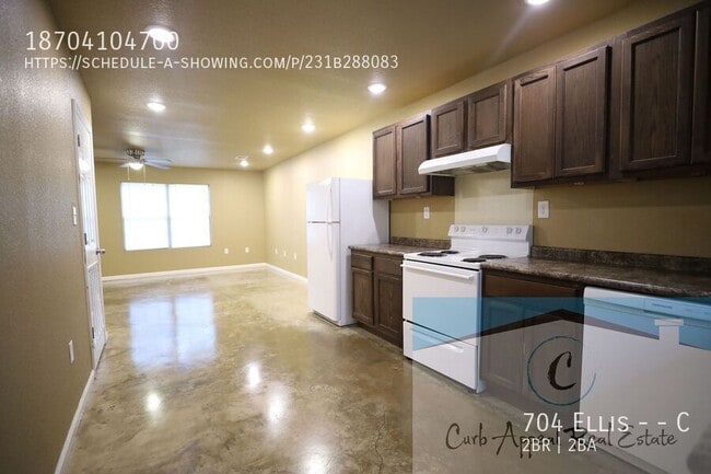 Foto del edificio - 704 Ellis Ave