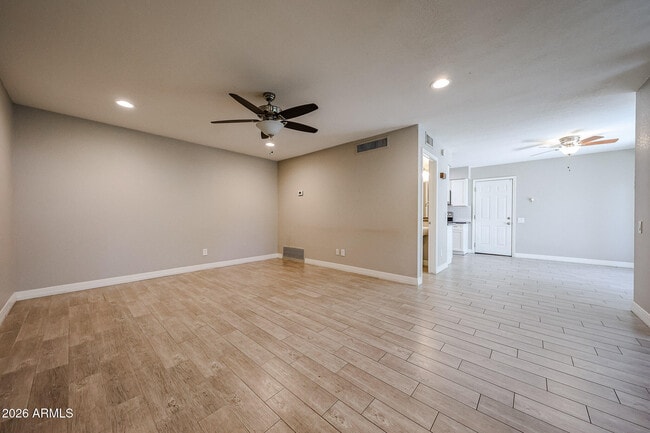 Foto del edificio - 5634 S Captain Kidd Ct
