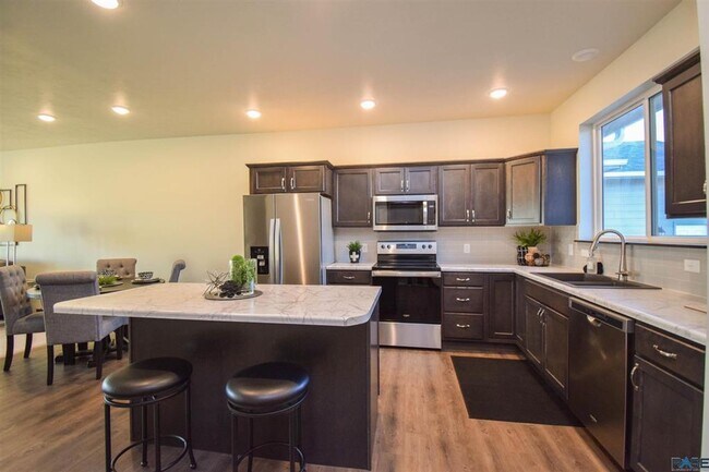 Foto del edificio - 7303 E 45th St