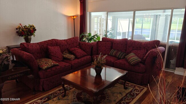 Foto del edificio - 417 Long Cove Rd
