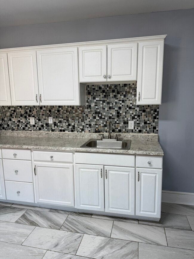 Foto del edificio - 352 Vine St