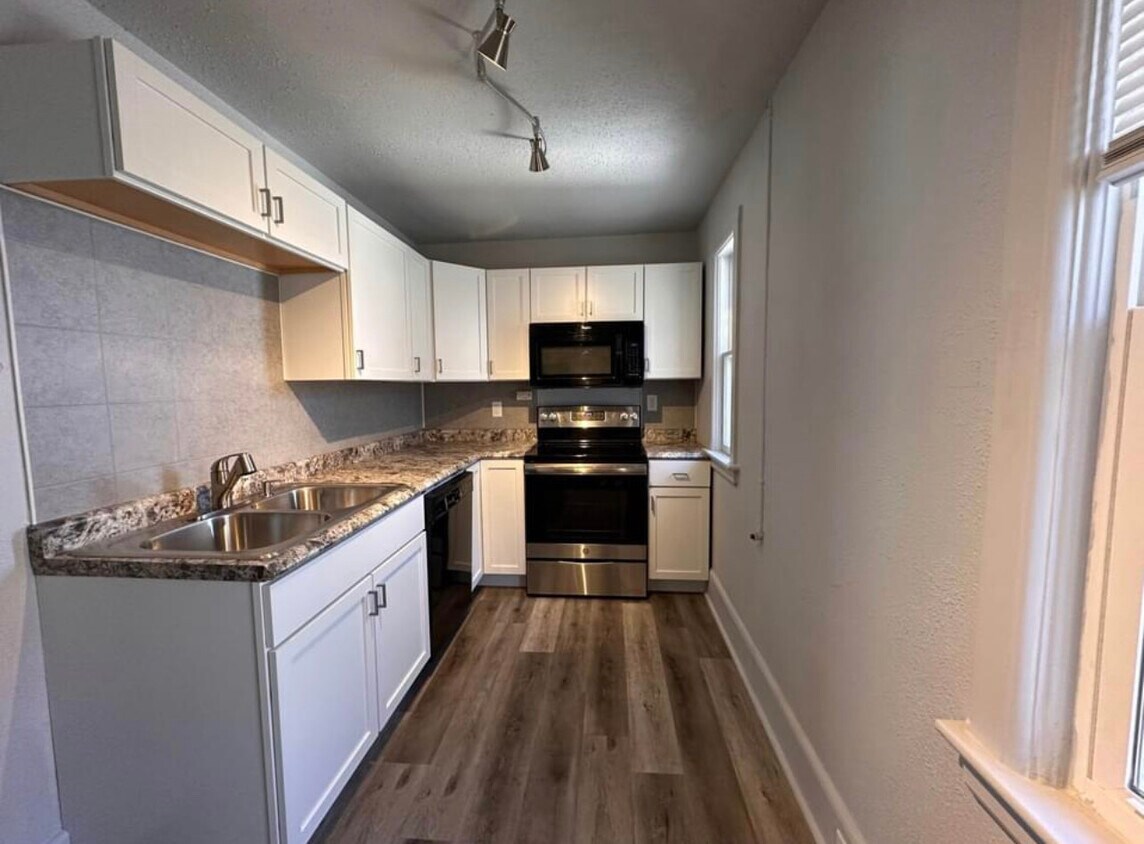 Foto principal - 1419 Virginia Ave
