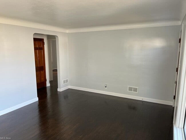 Building Photo - 4003 Woodway Ave