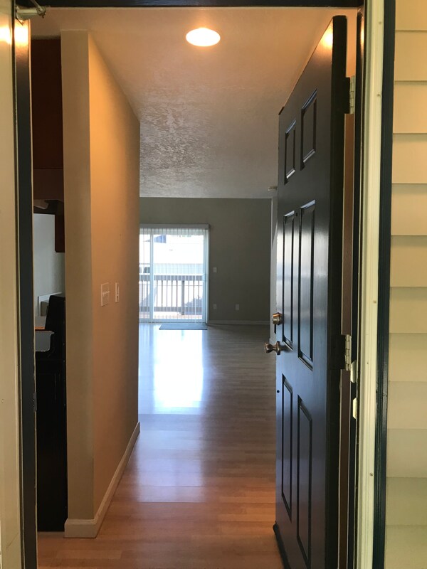 Foto del edificio - 4628 Lower Dr