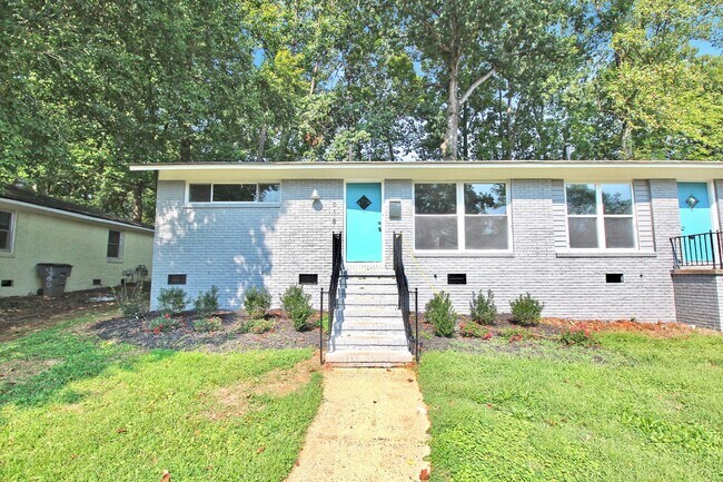 Impeccable 2 Bedroom, Fully Renovated in N... - Impeccable 2 Bedroom, Fully Renovated in N... House