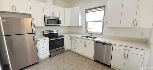 Photo - 3bd/2.5ba Seattle House