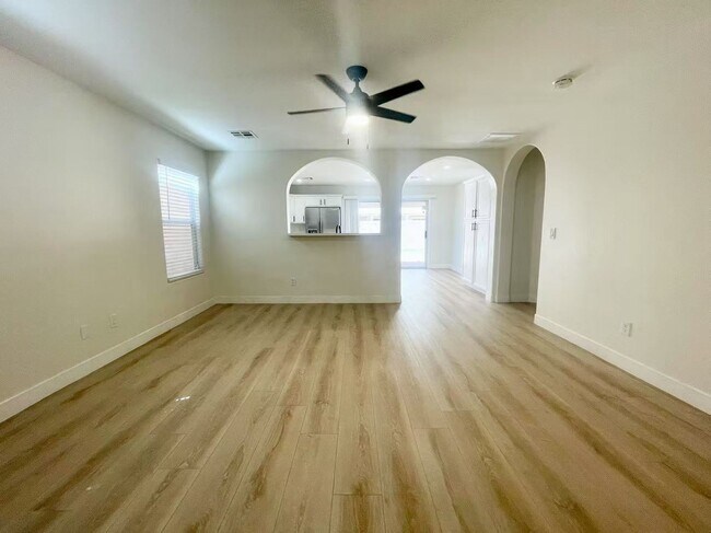 Building Photo - 8928 Skyline Peak Ct