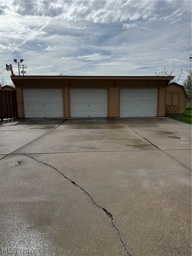 Building Photo - 12920 Fountain Ct