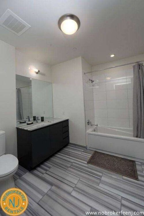Building Photo - 20 Executive Dr