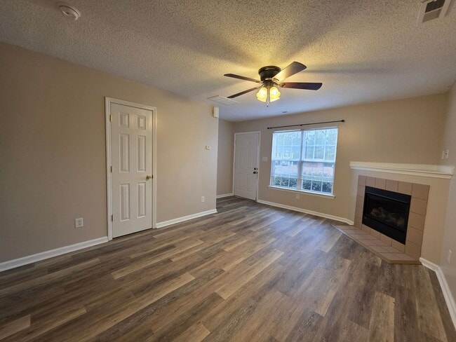 Foto del edificio - Modern Townhome Living in Jacksonville