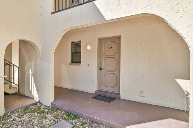 Foto del edificio - NOW AVAILABLE - Cozy 1/1 Condo in Lehigh Acres!
